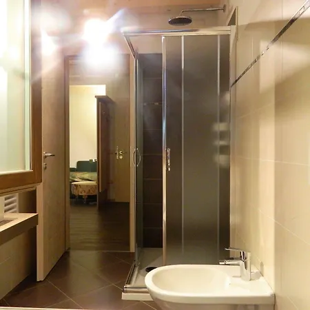 Ganzaie Hotel