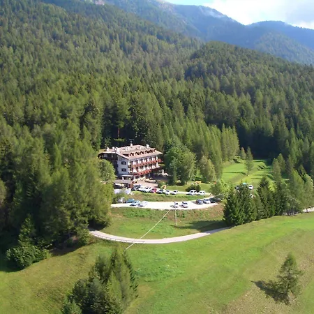 Hotel Ganzaie Val di Fiemme